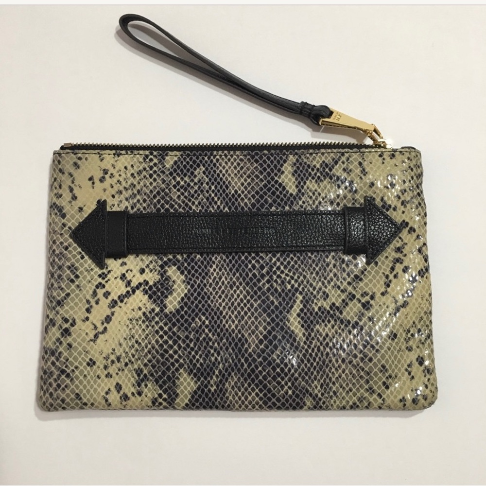 EUC- Aimee Kestenberg Leather Wristlet
